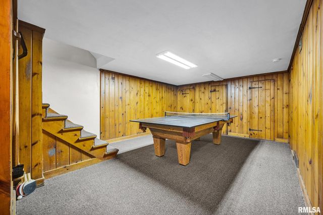 6526 N Saint Marys Road, Peoria, IL 61614