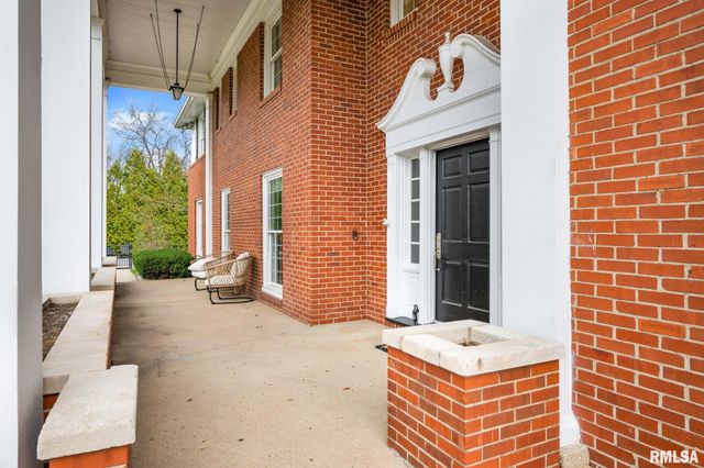 6526 N Saint Marys Road, Peoria, IL 61614