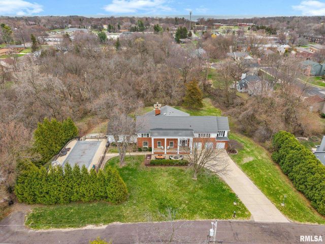 6526 N Saint Marys Road, Peoria, IL 61614