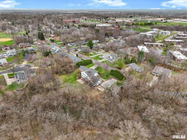 6526 N Saint Marys Road, Peoria, IL 61614