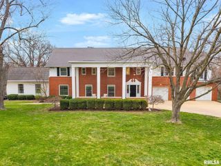 6526 N Saint Marys Road, Peoria, IL 61614