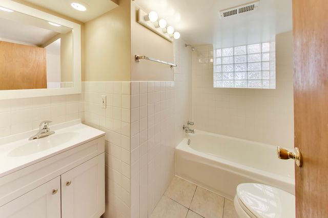 6545 N Natoma Street G, Chicago, IL 60631
