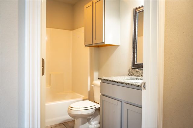 517 N Oak Hill Street, Siloam Springs, AR 72761