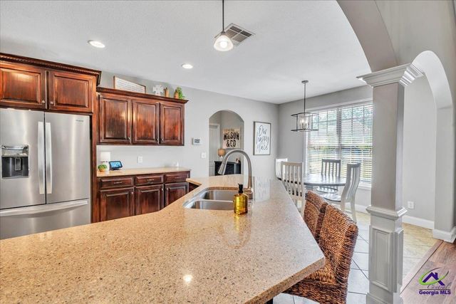 200 Yale Circle, Bonaire, GA 31005