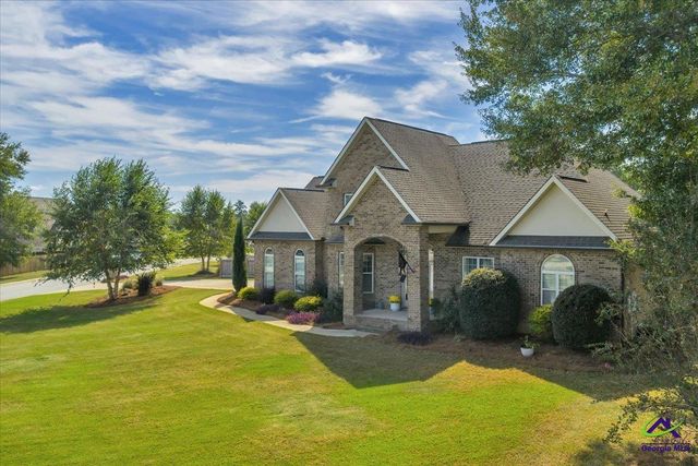 200 Yale Circle, Bonaire, GA 31005