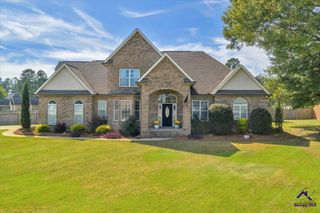 200 Yale Circle, Bonaire, GA 31005