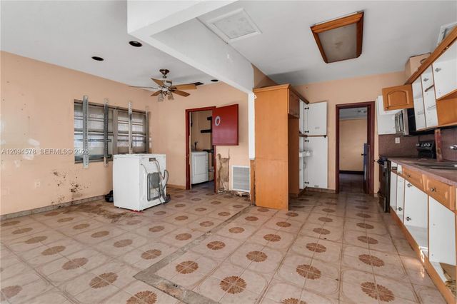 4730 W 8th Avenue, Hialeah, FL 33012