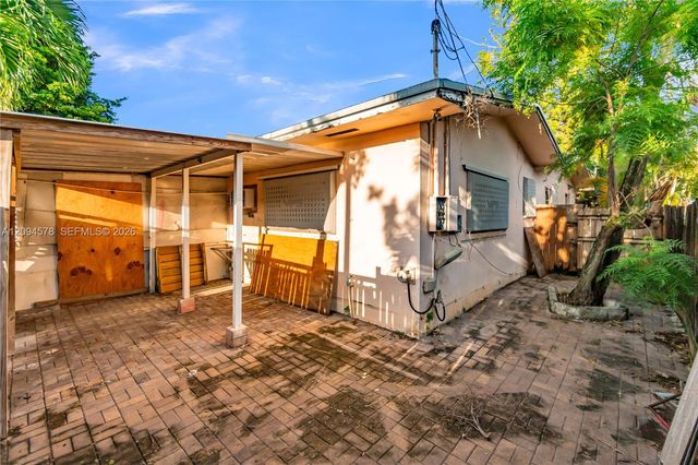 4730 W 8th Avenue, Hialeah, FL 33012
