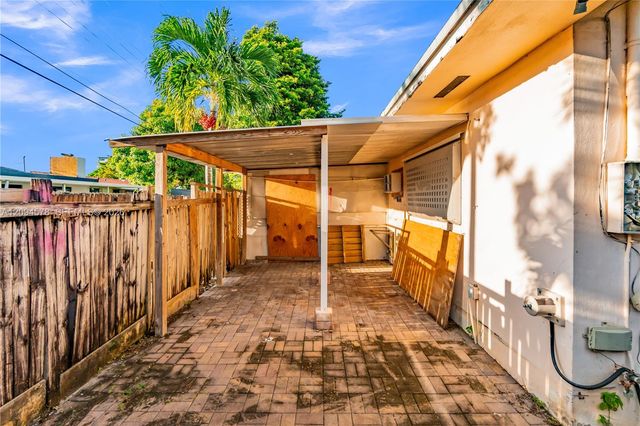 4730 W 8th Avenue, Hialeah, FL 33012