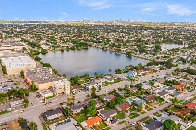 4730 W 8th Avenue, Hialeah, FL 33012