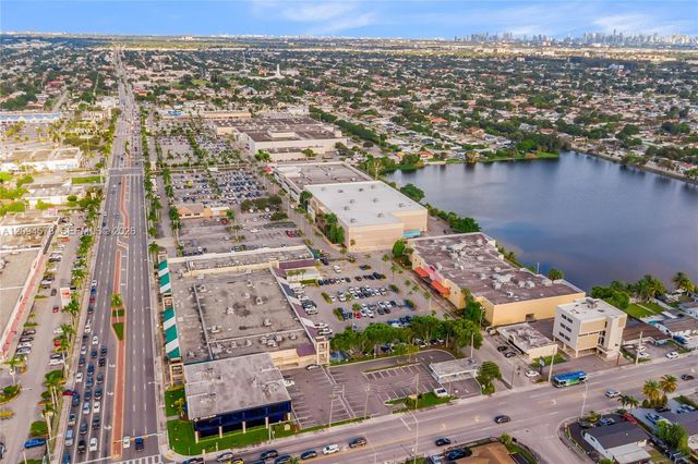 4730 W 8th Avenue, Hialeah, FL 33012