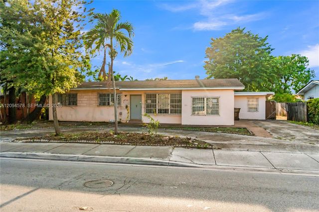 4730 W 8th Avenue, Hialeah, FL 33012