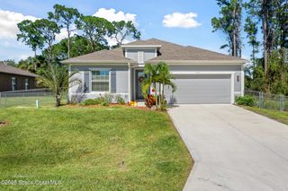 531 Breakwater Street SE, Palm Bay, FL 32909