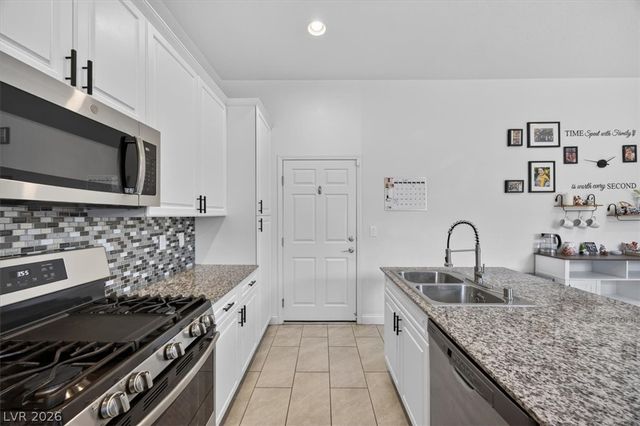 132 Denette Lane, North Las Vegas, NV 89031