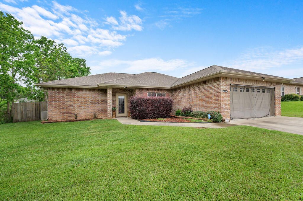 1713 Brookhaven, Deridder, LA 70634