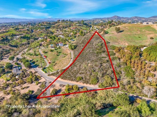 3770 Peony Dr, Fallbrook, CA 92028