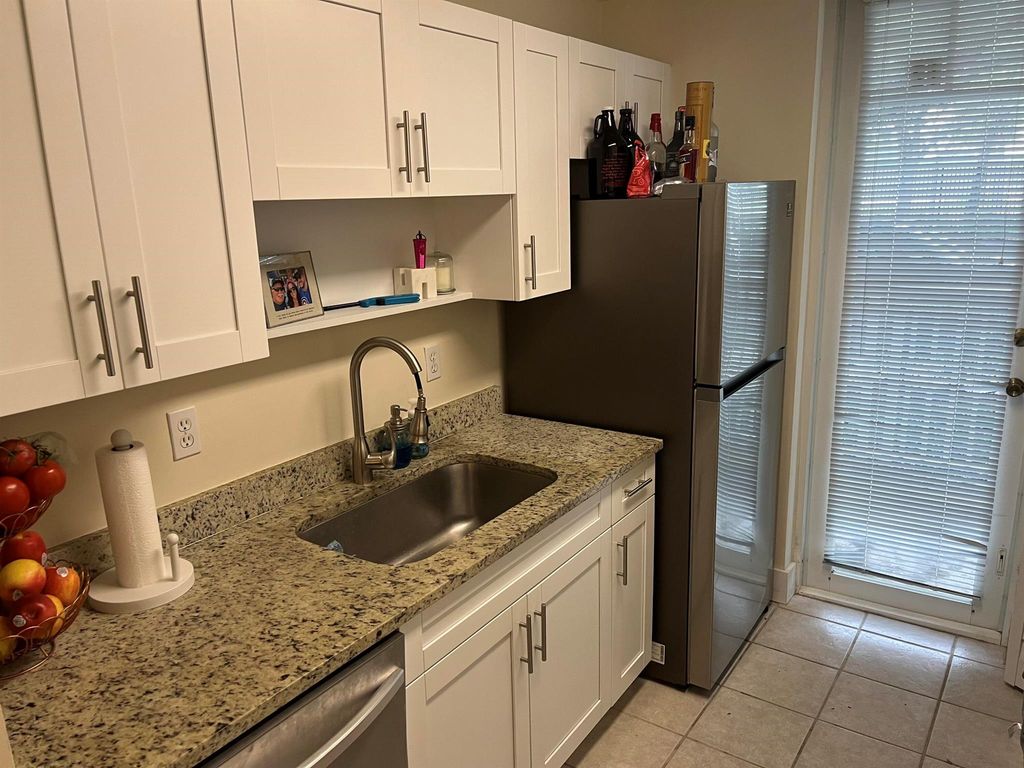 1152 University Boulevard 12, Jupiter, FL 33458