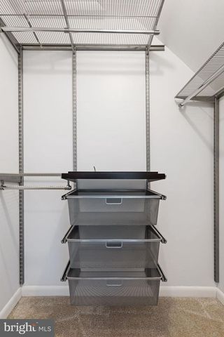 5606 ROUNDTREE DR, Woodbridge, VA 22193