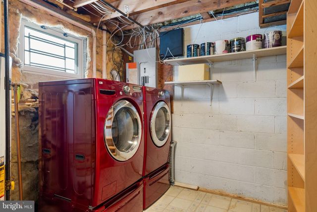 5606 ROUNDTREE DR, Woodbridge, VA 22193