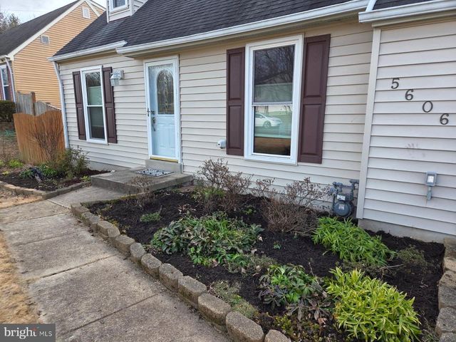 5606 ROUNDTREE DR, Woodbridge, VA 22193