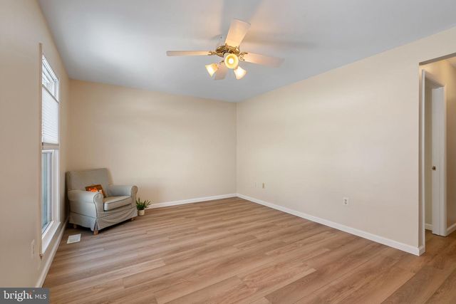 5606 ROUNDTREE DR, Woodbridge, VA 22193