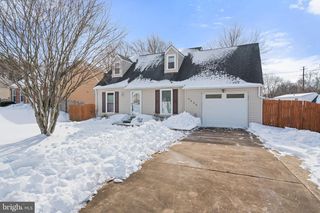 5606 ROUNDTREE DR, Woodbridge, VA 22193