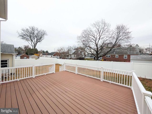 12 GODFREY DR, Hamilton, NJ 08610