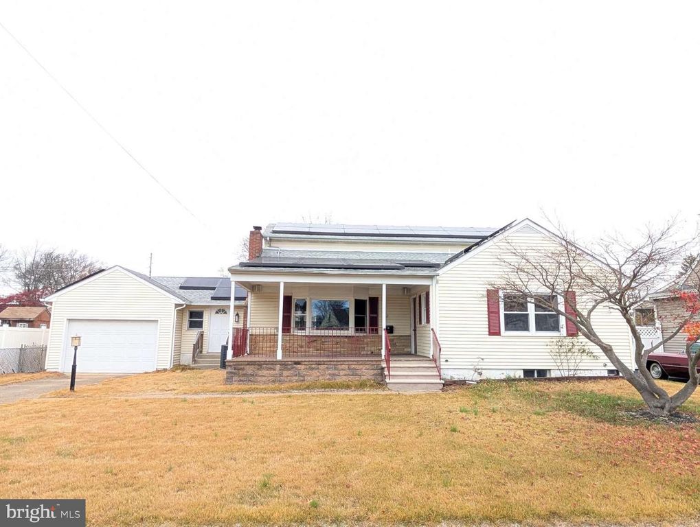 12 GODFREY DR, Hamilton, NJ 08610