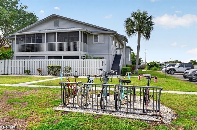 5735 Foxlake DR 2, North Fort Myers, FL 33917