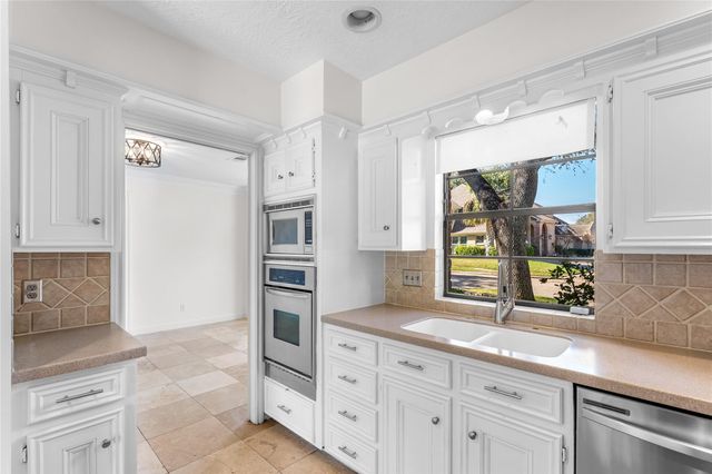 1703 Woodland Springs Street, Houston, TX 77077