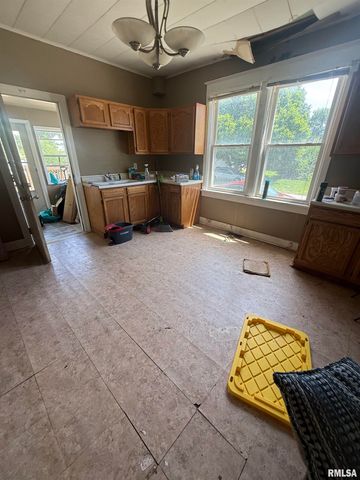 1800 N 9th Street, Springfield, IL 62702