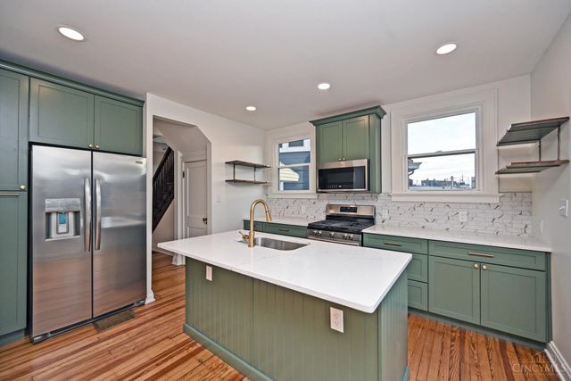 3067 Henshaw Avenue, Cincinnati, OH 45225