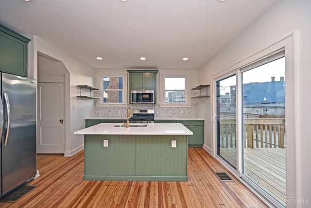 3067 Henshaw Avenue, Cincinnati, OH 45225