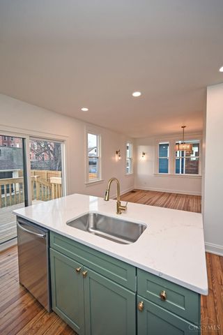 3067 Henshaw Avenue, Cincinnati, OH 45225