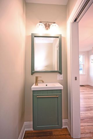 3067 Henshaw Avenue, Cincinnati, OH 45225