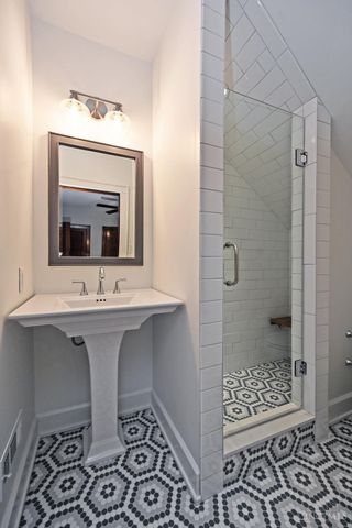 3067 Henshaw Avenue, Cincinnati, OH 45225