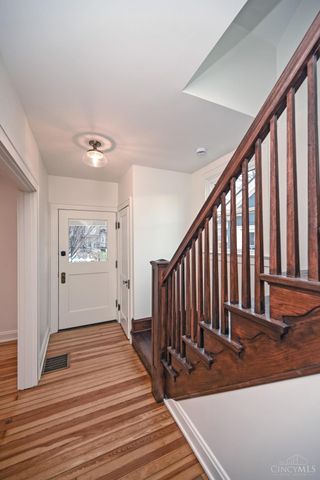 3067 Henshaw Avenue, Cincinnati, OH 45225