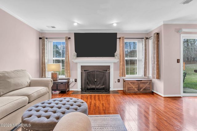 10 Buford Court, Tinton Falls, NJ 07753