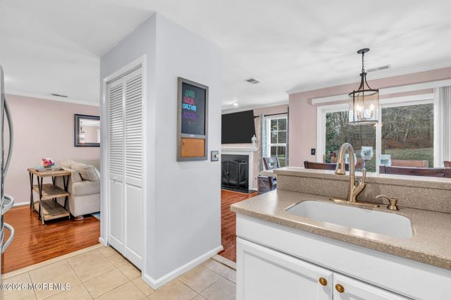 10 Buford Court, Tinton Falls, NJ 07753