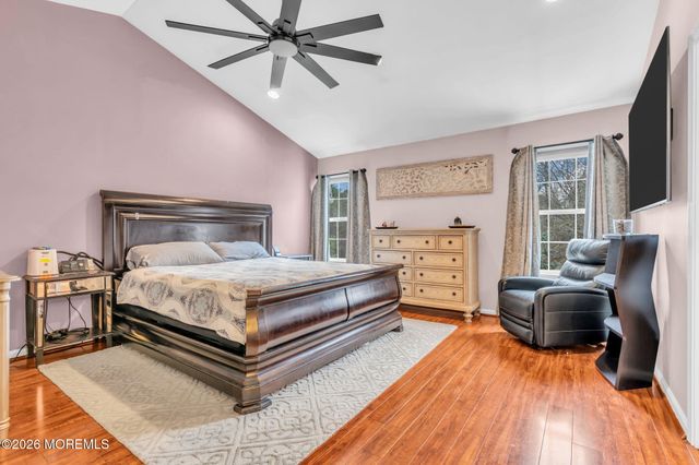 10 Buford Court, Tinton Falls, NJ 07753