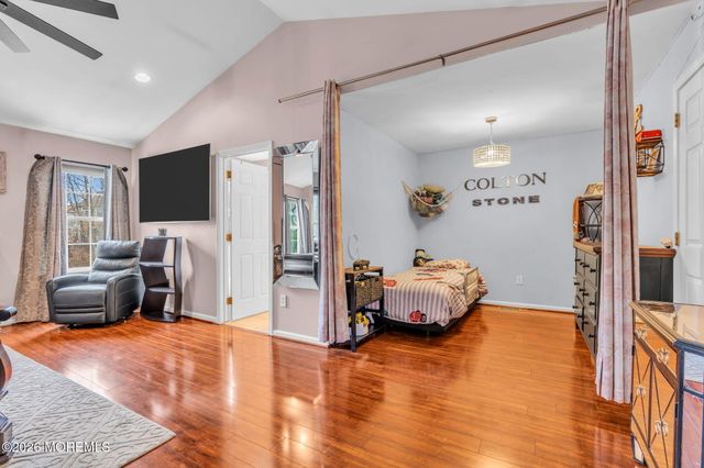 10 Buford Court, Tinton Falls, NJ 07753