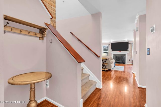 10 Buford Court, Tinton Falls, NJ 07753