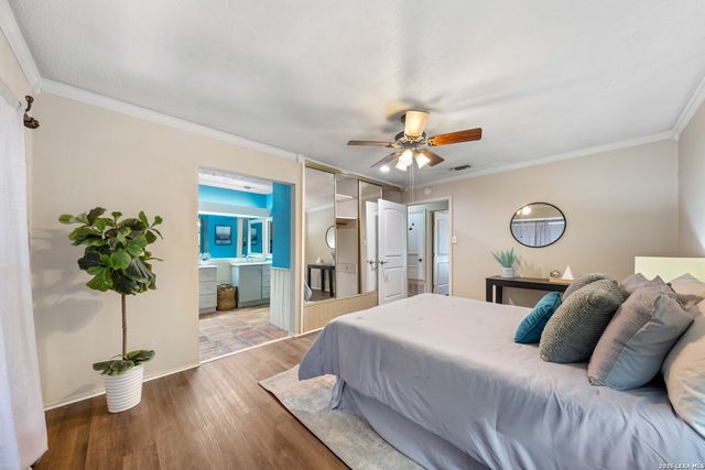 6507 Spring Lark St, San Antonio, TX 78249