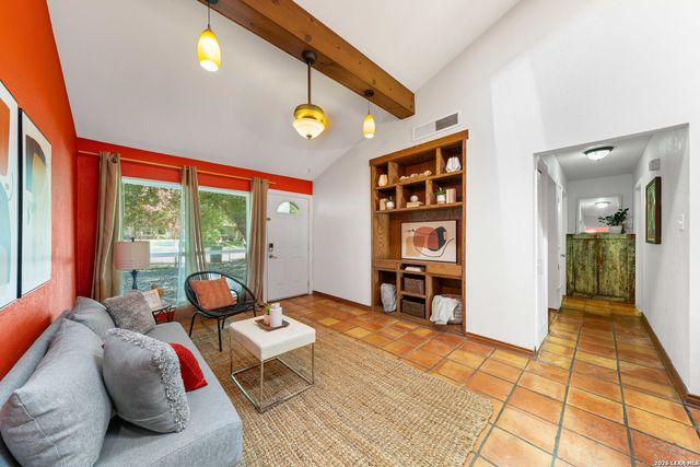 6507 Spring Lark St, San Antonio, TX 78249