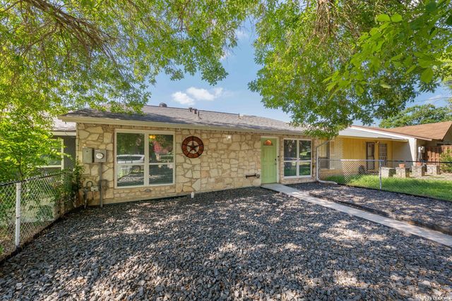 6507 Spring Lark St, San Antonio, TX 78249