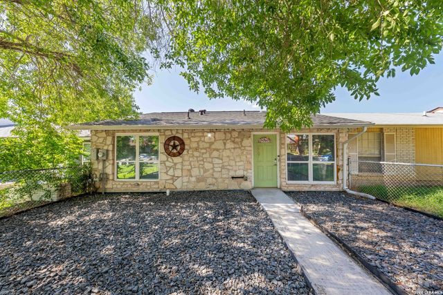 6507 Spring Lark St, San Antonio, TX 78249