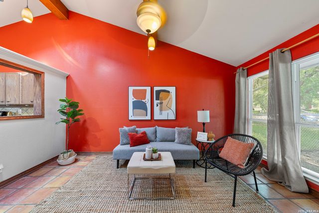 6507 Spring Lark St, San Antonio, TX 78249