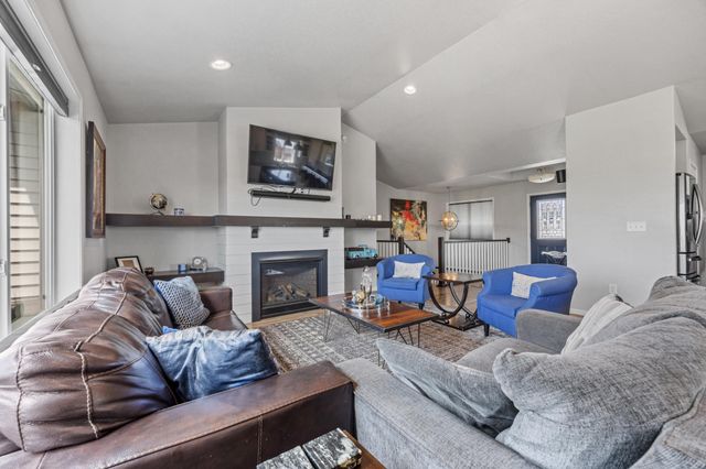 2114 12th Street W, West Fargo, ND 58078