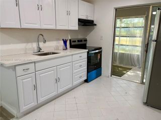 7310 NW 1st Street 105, Margate, FL 33063
