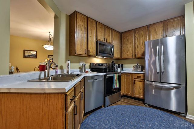 5161 Carriage Hill, Green Twp, OH 45248